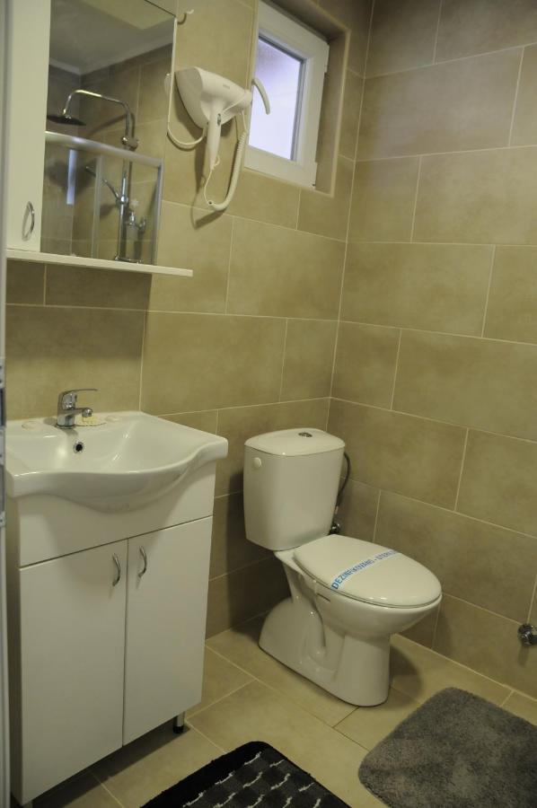Favorit Apartments Čačak Exteriör bild