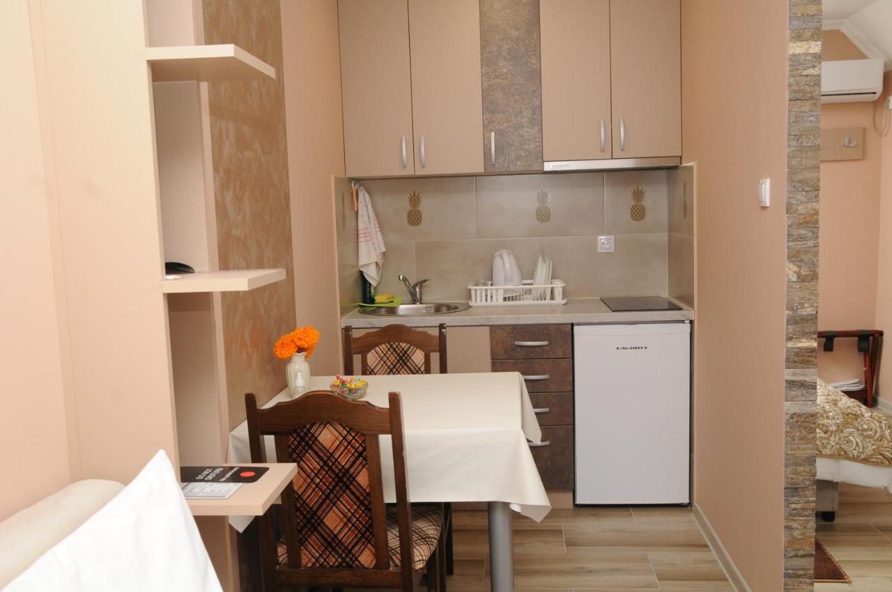 Favorit Apartments Čačak Exteriör bild