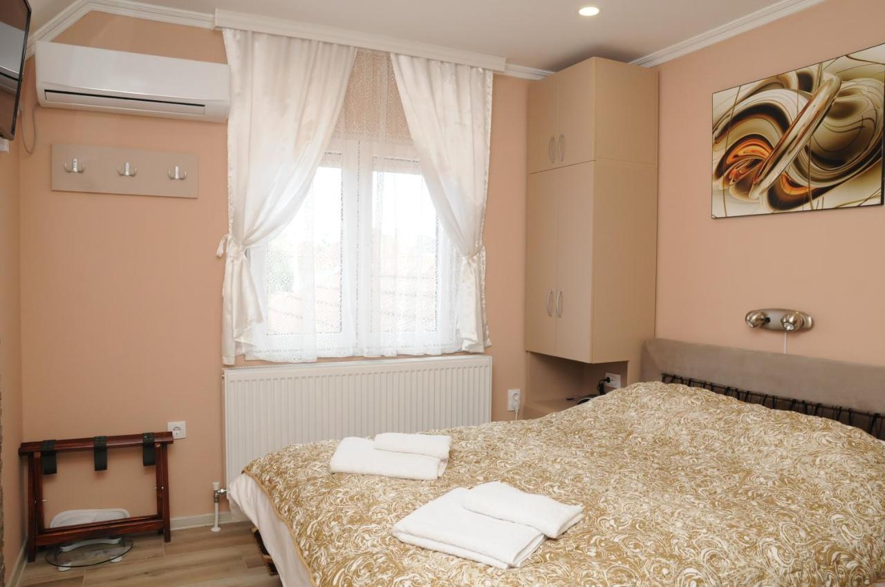 Favorit Apartments Čačak Exteriör bild